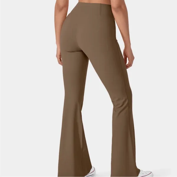 Halara Crossover Super Flare Yoga Leggings Pants in Sepia Brown XL Petite New - Image 3