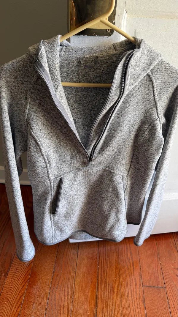 Lululemon jacket - Image 9