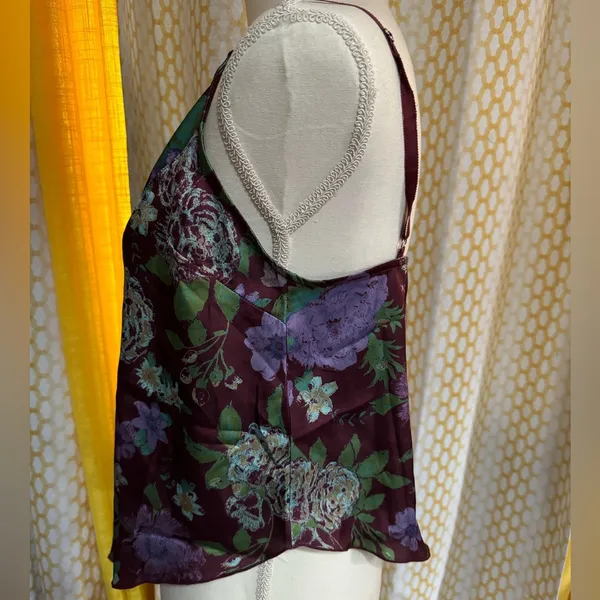 NWOT/ intimately free people size medium cropped floral cami - Image 2