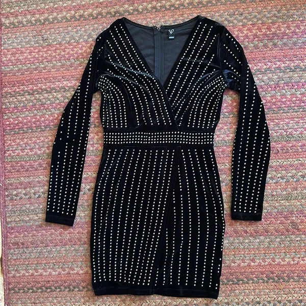 Windsor Black Velvet Studded V Neck Wrap Long Sleeve Dress - Image 9