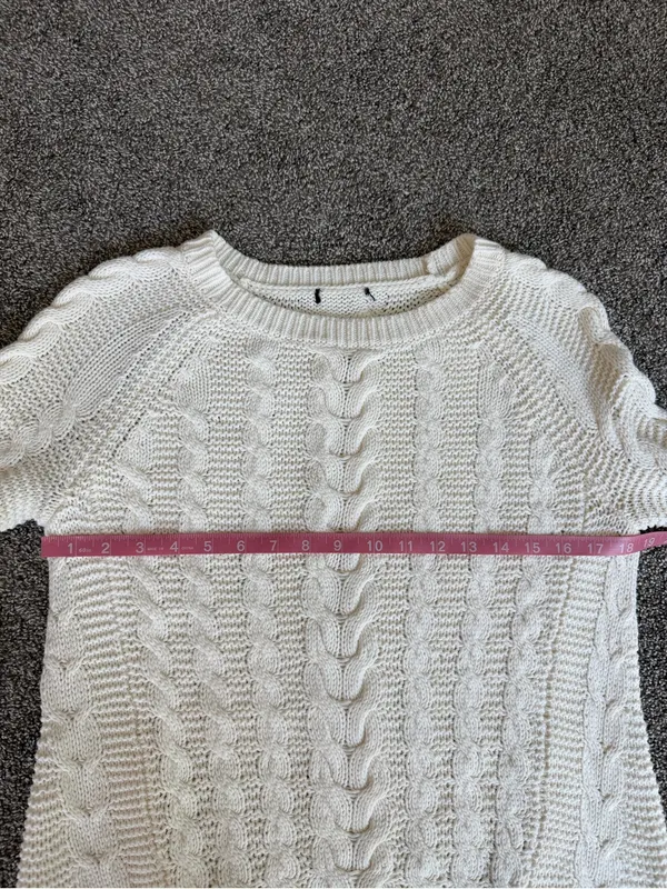 Express Women’s Small Ivory Cable Knit Crewneck Sweater Cozy Fisherman - Image 4