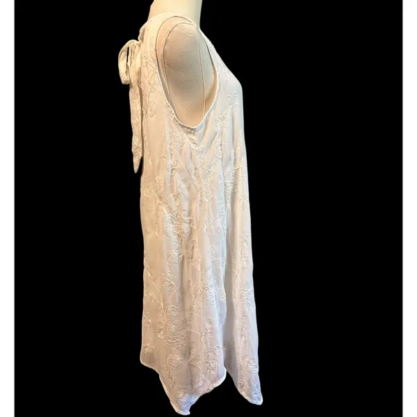ELLE White Dress SZ L Embossed W/ Embroidery LWD Bow Tie Back Handkerchief Sheer - Image 11