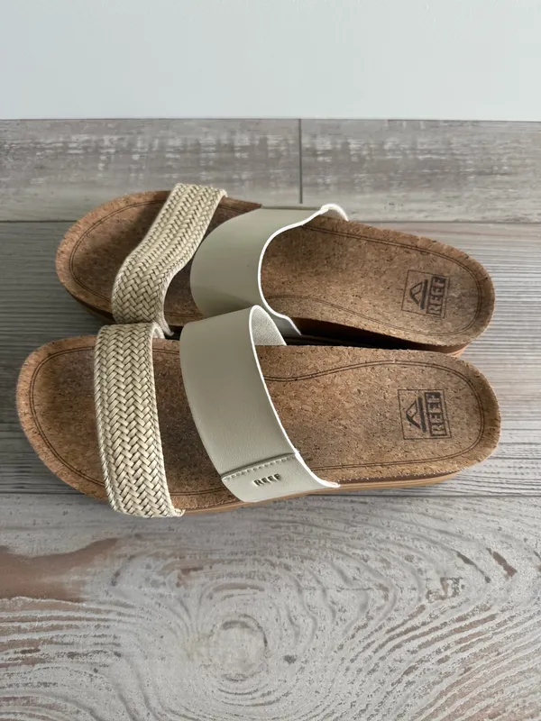 Reef Cushion Vista Hi Sandals Size 9 - Image 5