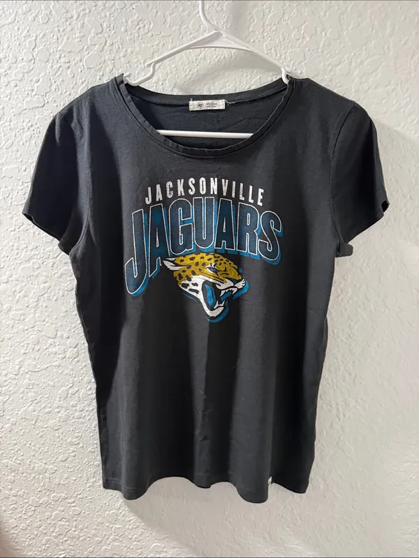 47 Brand Jacksonville Jaguars Women’s Graphic Tee Size Medium - Image 9