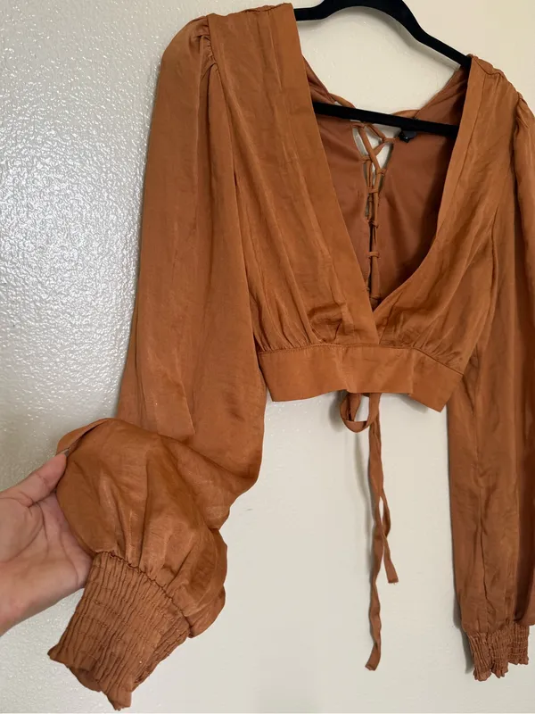Windsor Rust Brown Satin Crop Top Medium Lace Up Back Balloon Sleeve Fall Boho - Image 4