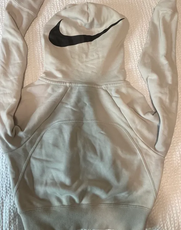 Nike Workout Crop Sweatshirt - Image 2