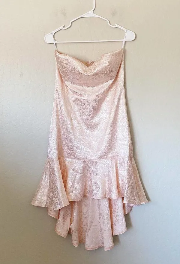 NWT Lulu’s True Romance Light Pink Floral Satin Jacquard Strapless Dress - Image 4