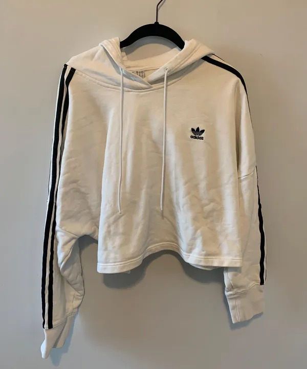 Cropped White Sweatshirt - Image 2