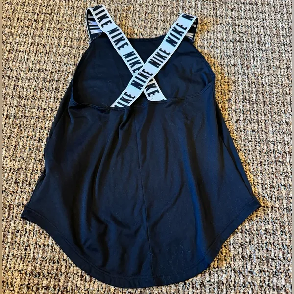 Nike tank top - Image 2