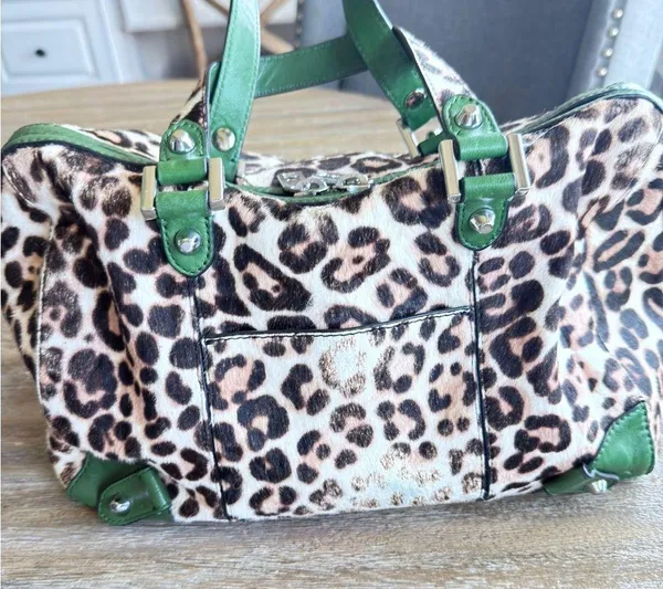 Juicy Couture Brown and Green Travel Bag - Image 3