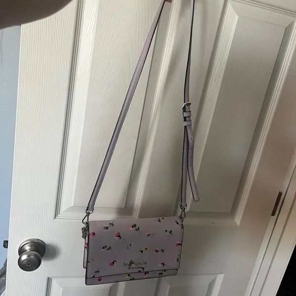Kate Spade Purple Crossbody Bag with Floral Design - Image 5