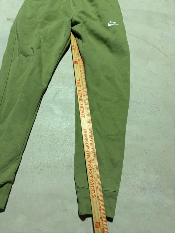 Nike Green women’s swoosh Joggers small - Image 5