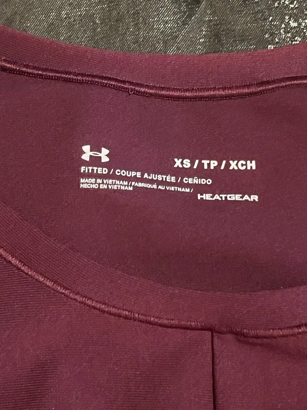 Womens XS Under Armour Athletic Short Sleeve Twist Front Crop Top-burgundy - Image 8