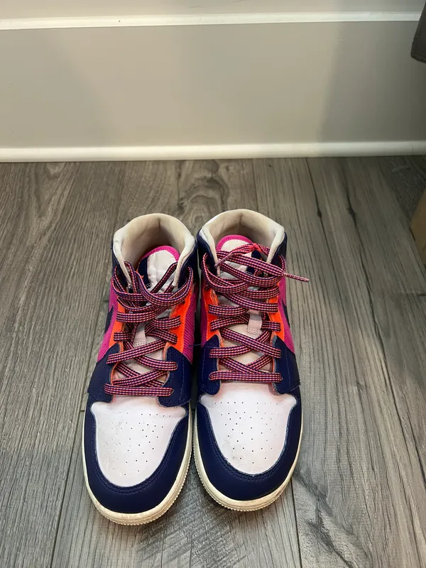 Nike  1 - Image 3