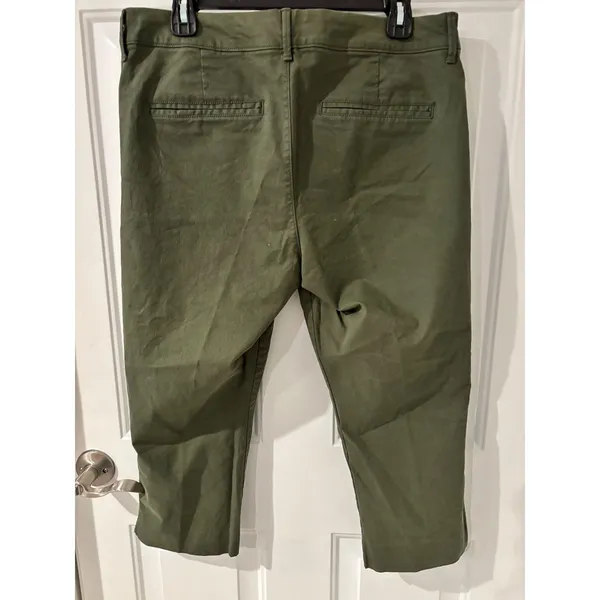 Old Navy Pixie Mid-Rise Cropped Chino Olive Green Dress Casual Utility‎ Sz 12 - Image 4