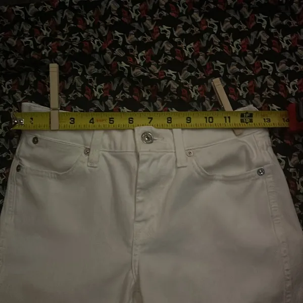7 For All Mankind 7FAM White Jeans 24 Boho Casual Festival Hippie Minimalist - Image 5