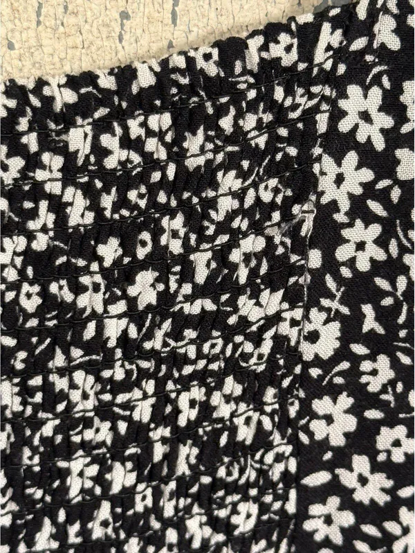 American Eagle black white floral print mini dress size Medium - Image 7