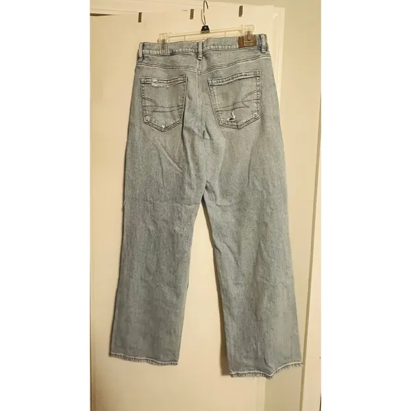 AMERICAN EAGLE Skylight Blue Strigid Ripped Knee High-Waisted Stovepipe Jeans - Image 4