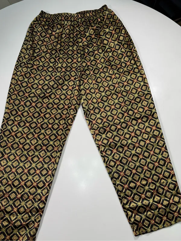Victoria's Secret Gold Geometric Satin Pajama Set Size Large - Image 7