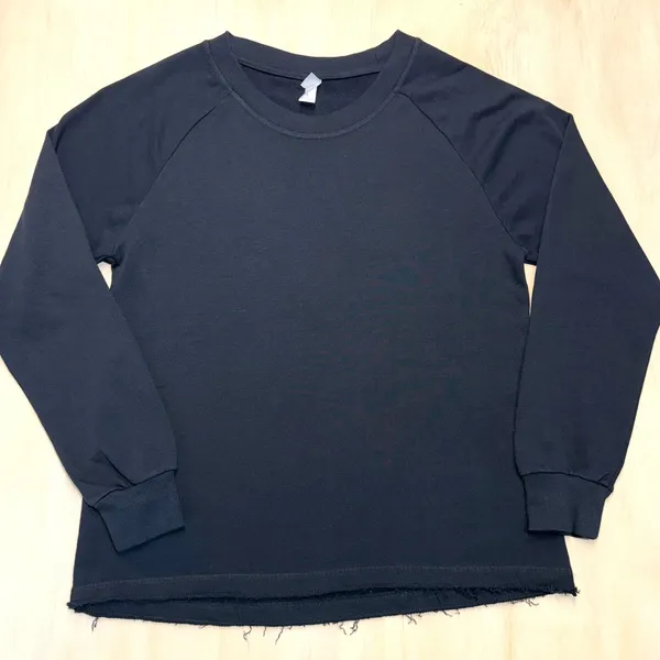 Alternative Apparel‎ Black Raglan Sweatshirt High Low Raw Hem Large Womens NWOT - Image 6