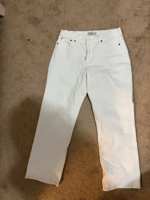 Abercrombie Low-Rise Baggy Jeans - Image 3