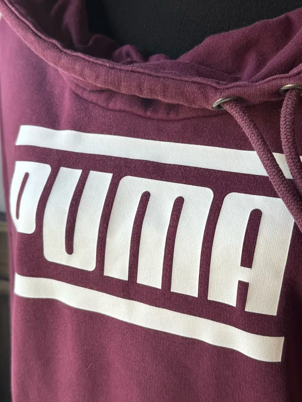 Puma Maroon Pullover Hoodie with White Logo Large - Image 3