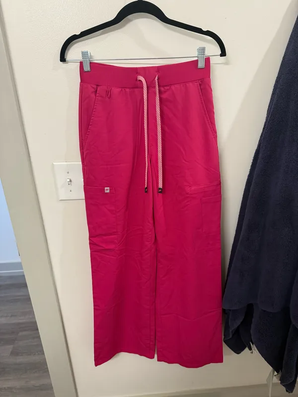 Fabletics Pink XS High-Waisted Wide-Leg Scrub Pants - Image 3