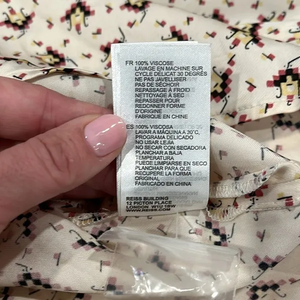 Reiss NWOT Pia Printed Geometric half button up - 2 ($228) - Image 9