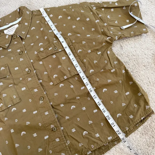 REI Co-op Women’s Trailsmith Button Down Shirt Shortsleeve Printed in Green L - Image 9