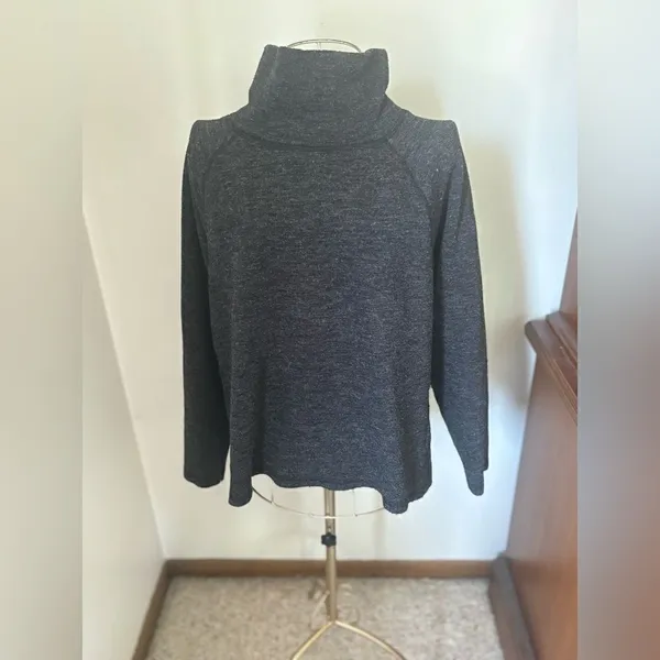 Abercrombie & Fitch Turtleneck Top Back Button Detail Small Dark Gray Vintage - Image 5