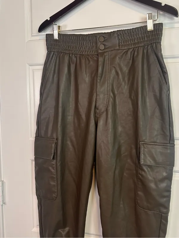 Abercrombie & Fitch Faux Brown Leather Cargo High Rise Jogger Pants Size L NWT - Image 3