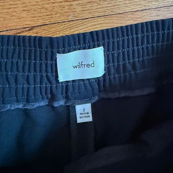 Wilfred Aritzia Wide Leg Cuffed Trousers Size 2 Black High Rise Elastic Waist - Image 2