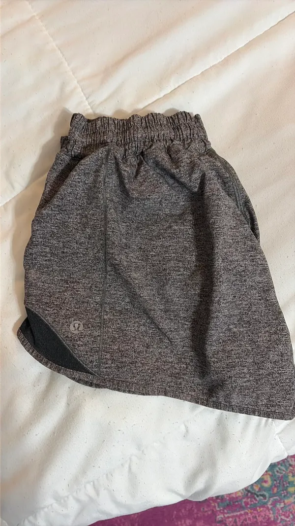 Lululemon Hotty Hot 4" - Image 5