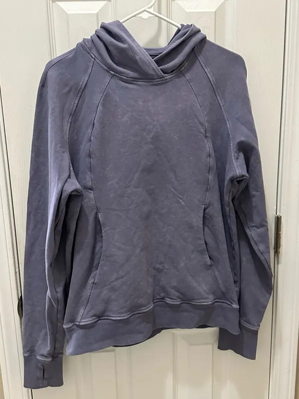 Lululemon Scuba Pullover hoodie in washed purple quartz size 6 - Image 3