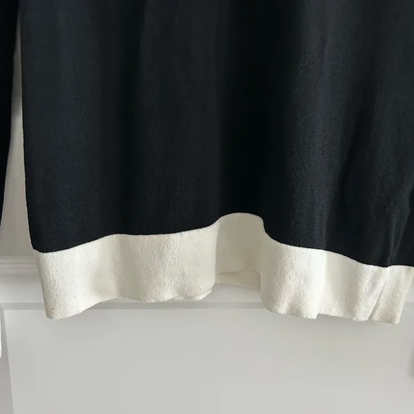 The Limited Colorblock Knit Top Black Cream Size M - Image 3