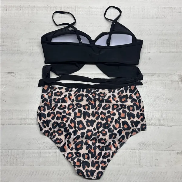High Waisted Printing Front Criss Cross Cutout Bandage Bathing Suit with Bottom - Image 6