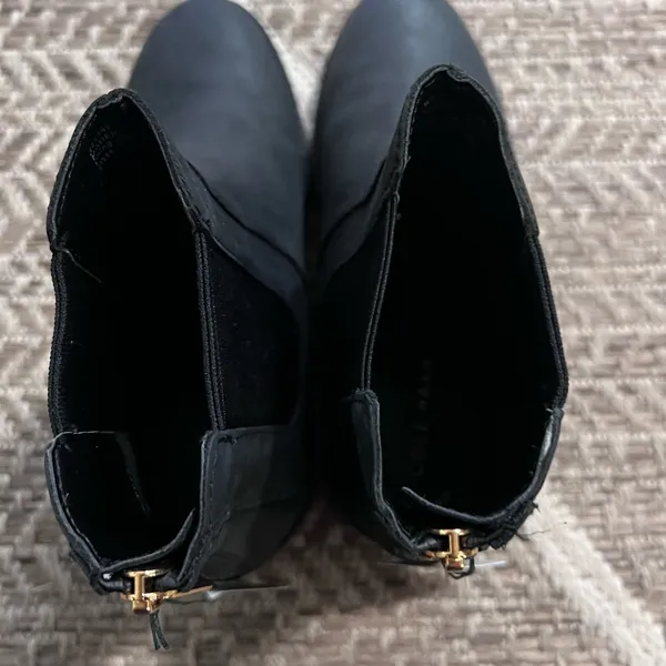 Cole Haan Reid Waterproof ankle boot sz 6B - Image 9