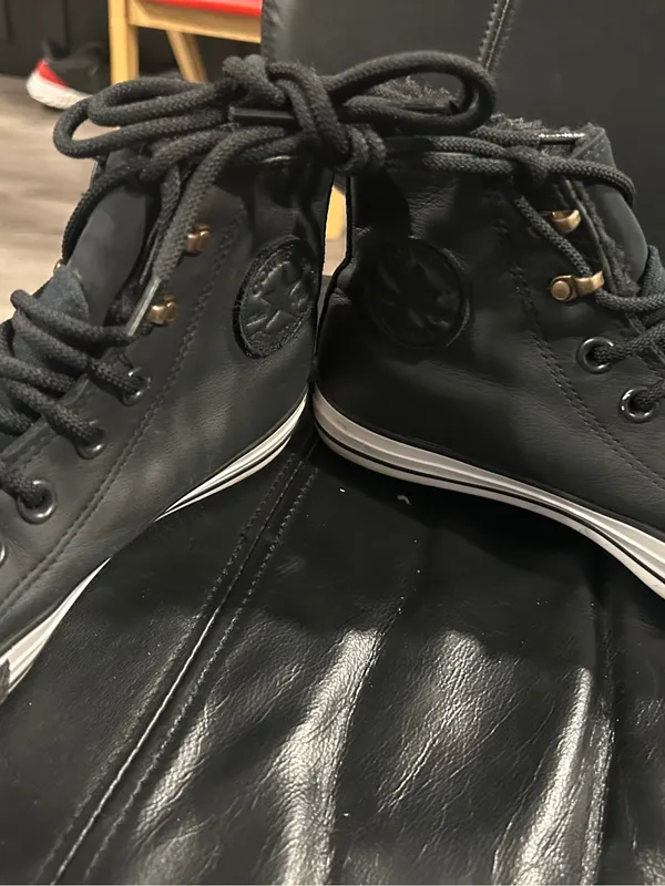 Converse Black and White Unisex Sneakers with Faux Fur - Image 6