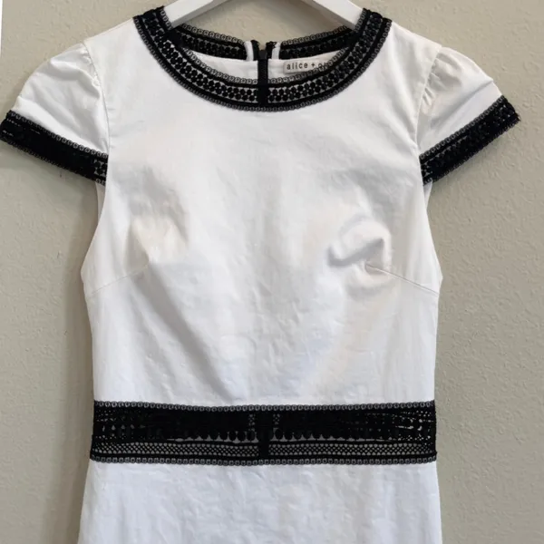 Alice + Olivia Rapunzel Fit & Flare Mini Dress Size 0 Black & White Lace - Image 5