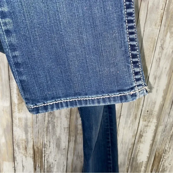 BKE Culture Distressed Pockets Bootcut Jeans •26 - Image 3