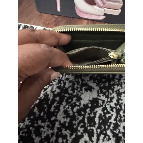 Nanette Lepore Olive Green Pebbled Leather Card Holder with Gold Logo - Image 4