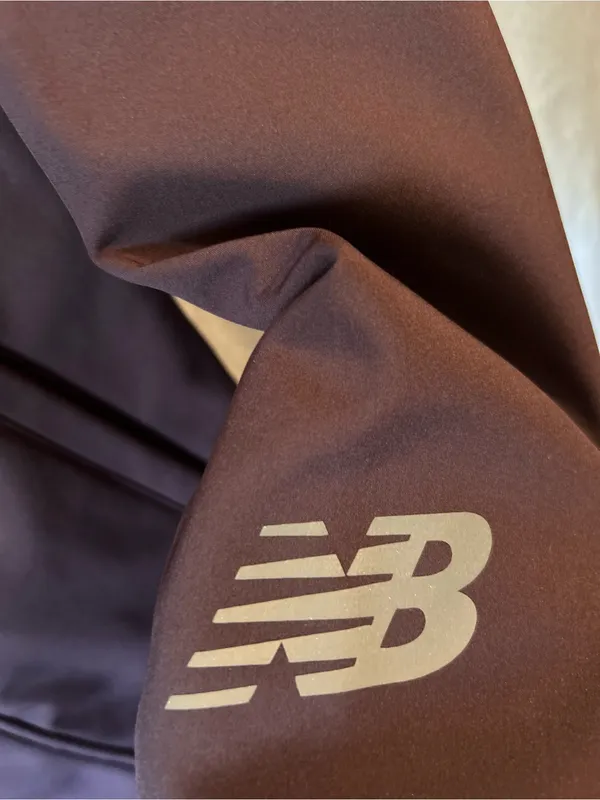 New Balance Womens Hooded Softshell Jacket - Plum - Image 3