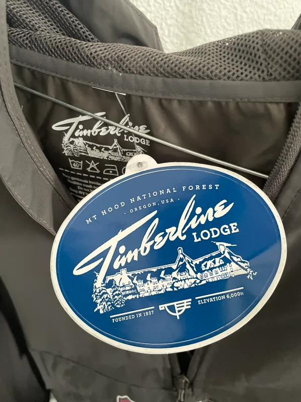 Timberline Lodge Ski Jacket - Image 4