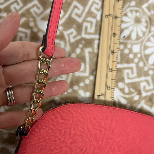 Steve Madden Coral Crossbody Bag with Gold Chain - Image 9