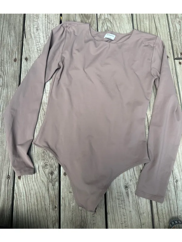 Aritzia Babaton long sleeve Light Mocha bodysuit Size L - Image 9
