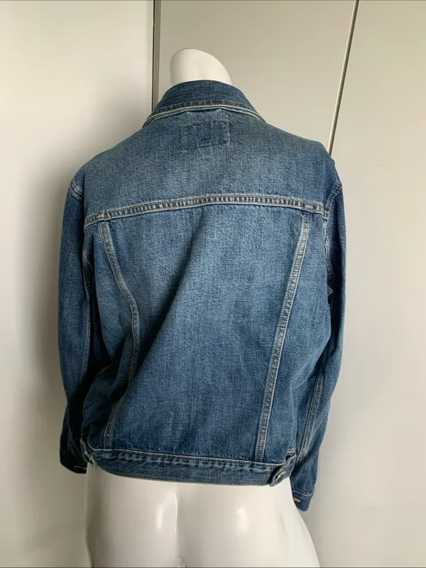 Banana Republic women’s Large blue denim snap-up jean jacket - Image 4