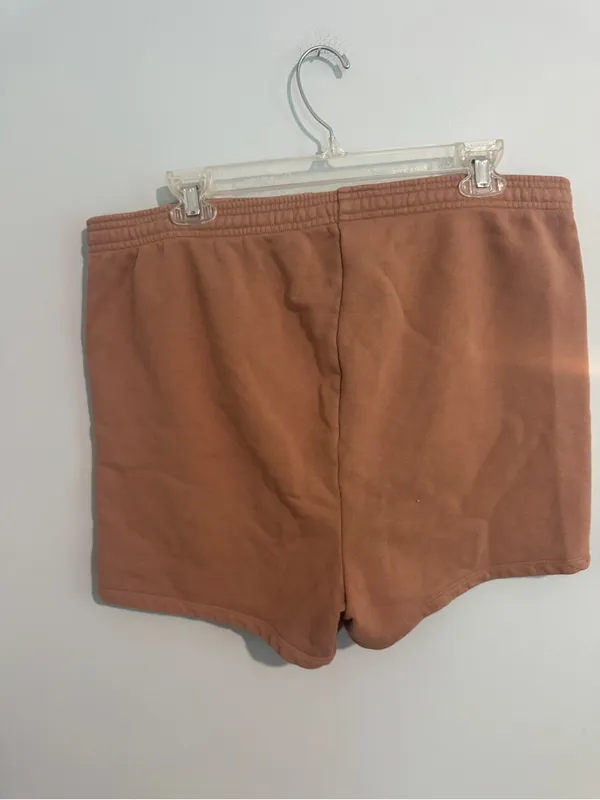 SKIMS Soft High-Rise drawstring waist Shorts - Clay - Image 2