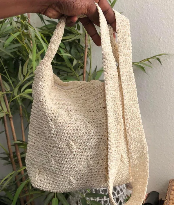 90s Carlo D’Santi Cream Beige crochet tote crossbody messenger hobo bag purse #boho #indie #festival #bohemian #vintage Measurement ent in pics - Image 2