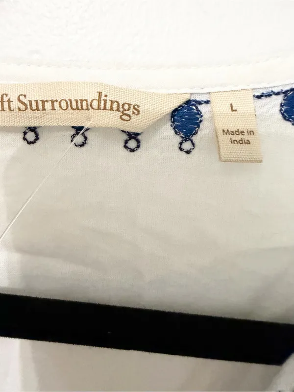 Soft surroundings Vera Tunic size large white and blue embroidery floral boho - Image 2