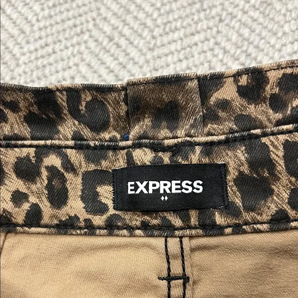 Express Leopard Print Paperbag Waist Shorts - Brown/Black - Image 2